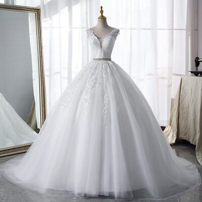 Lace Wedding Dress 2023 Classic V-neck Bridal Dress With Cou