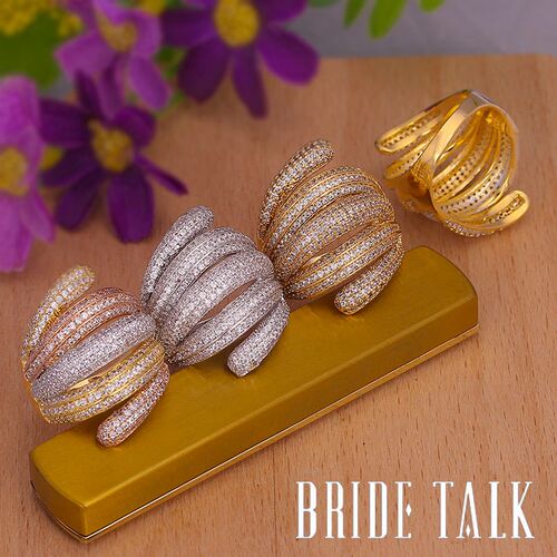 Luxury Big Ring Garland Round With AAA Cubic Zirconia Noble