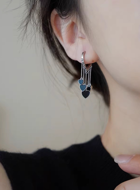 黑色爱心长款耳饰流苏耳环轻奢高级感气质大气简约设计感耳坠耳饰