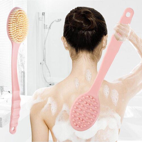 Dual-sided bath brush with a long handle, combining a loofah