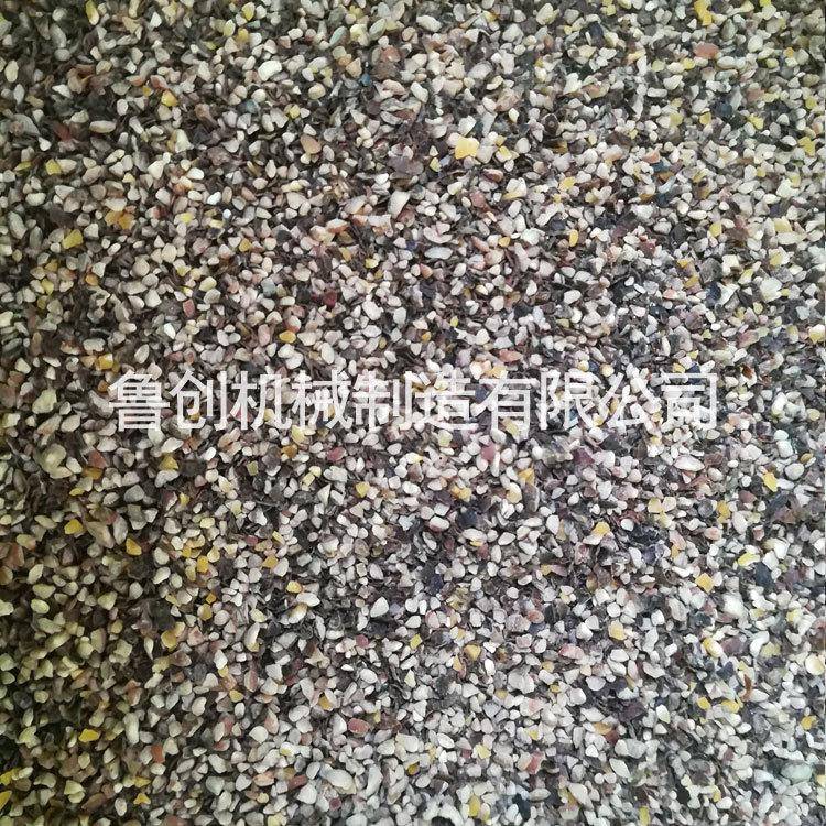 江苏兴化黑胡椒破碎机 打胡椒碎设备 黑胡椒脱皮机