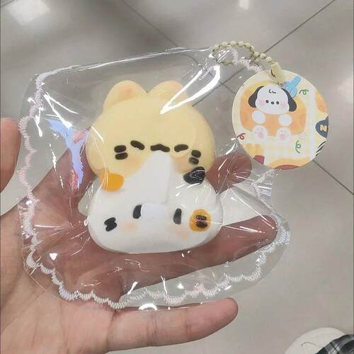 Cute Three Flower Kitten Squeeze Toys Creamy Texture Sewn