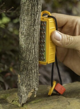 跨境独立站Pack Pal Tinder Maker便携式野外打火器 打火石