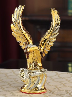 大鹏玄关新款酒柜办公摆设欧式家居陶瓷镀金磨砂客厅如意老鹰桌面