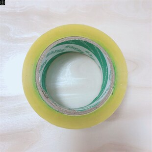 sealing transparent plastic packing tape