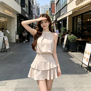小个子网红穿搭一整套夏季高级感气质无袖上衣搭配半身裙子两件套