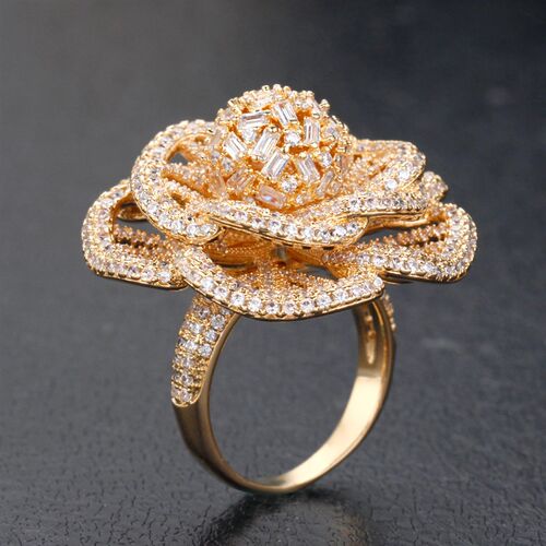 Bride Talk Beautiful Flower Shape Romantic Bridal Ring Cubic