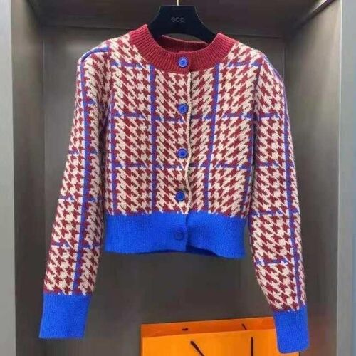 Fashion contrast color houndstooth round neck single-breaste