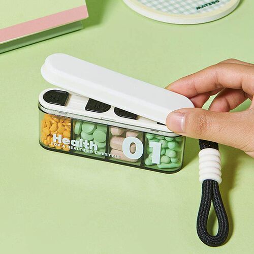 Portable Daily Three Meals Mini Pill Bottle, Four-Compartmen