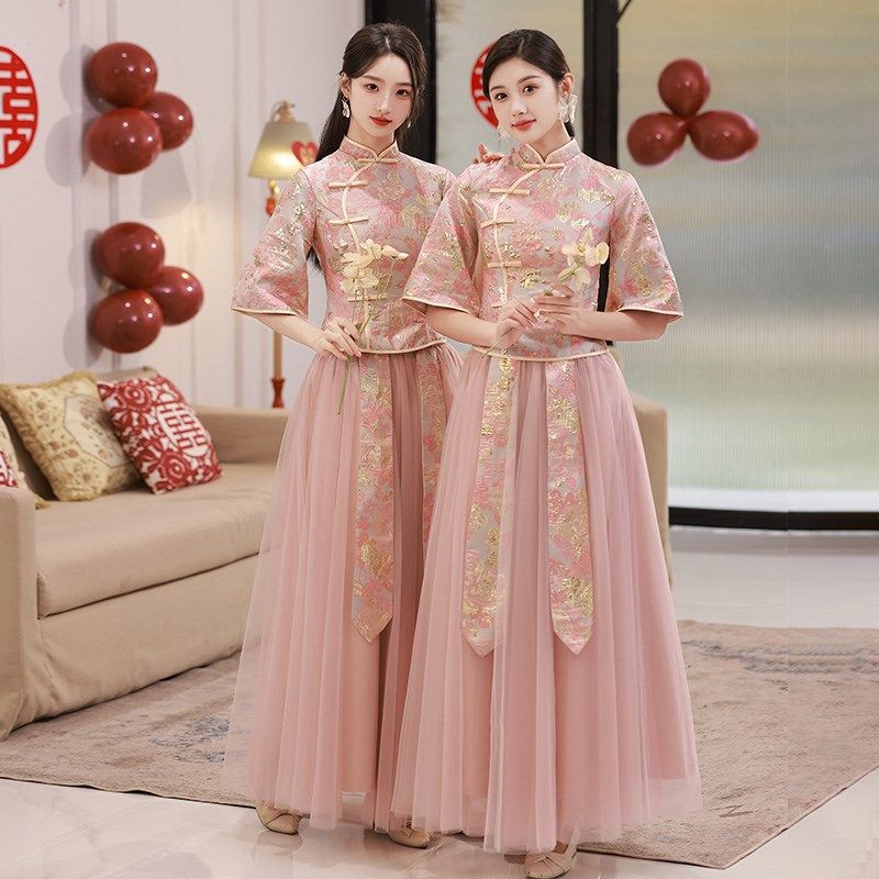 中式伴娘服女2023新款粉色高级感小众仙气婚礼姐妹团礼服裙小个子