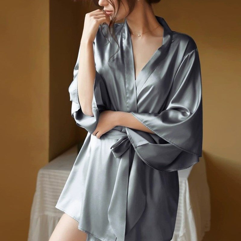 夏季女款网红风小个子真丝睡衣女夏天性感新娘晨袍婚礼高级感睡袍