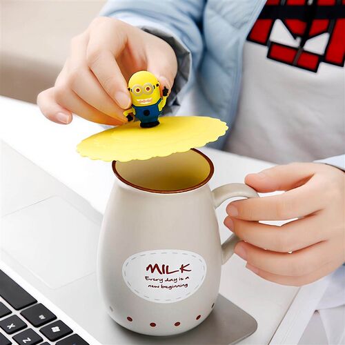 Universal silicone cup lid, suitable as a replacement part f