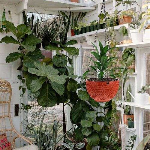 2Pcs Plastic Flowerpot Hanging Basket Space saving Wall