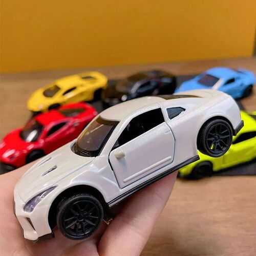 1:43 Diecast Alloy Car Model Metal Pull Back Simulation Car