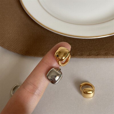 good texture! Close your eyes! Small geometric temperament e