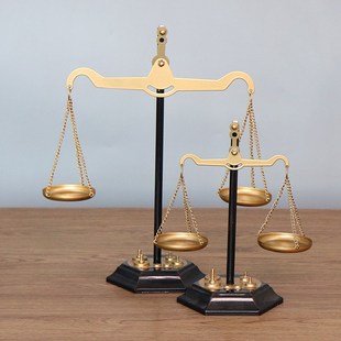 复古怀旧老式手工铁艺天平工艺秤店铺橱窗玄关装饰品摆件创意桌面