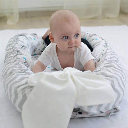 Baby bed bed bed uterus bionic bed portable pad can be remov