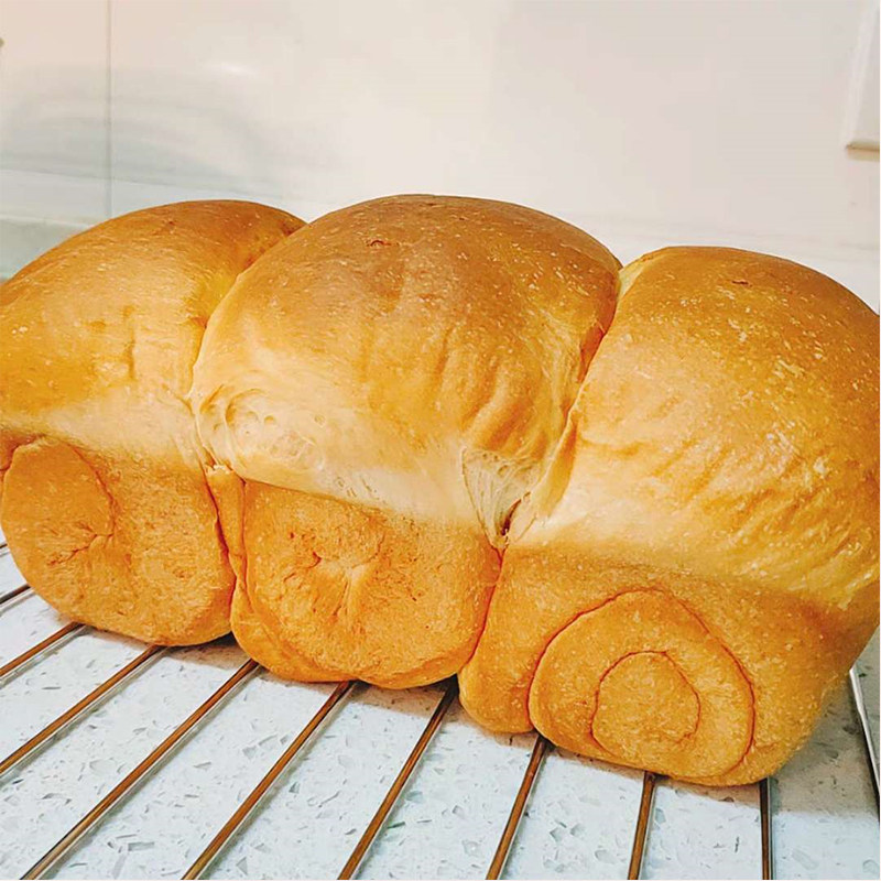 硅胶边金属不粘吐司土司烘焙模具盒磅蛋糕面包模具烤箱微波炉家用