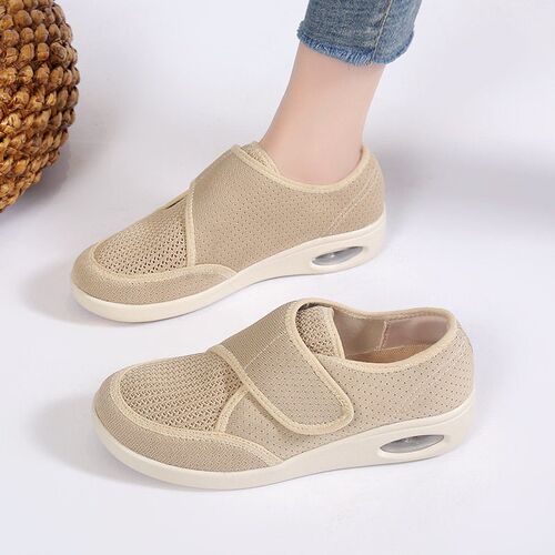 2025 Walking Shoes Plus Size Mama Shoes Mesh Breathable Casu