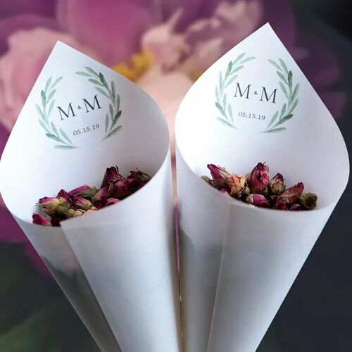30Pcs Personalized Wedding Cones,White Paper Size 16x16cm ,C