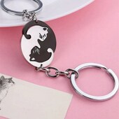 Keychain Creative Patchwork Cute Round Cat Heart Keyring Hug