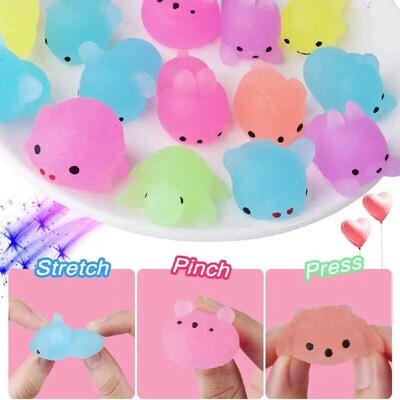 10Pcs Random Mini Kawaii Glow in The Dark Luminous Squishies