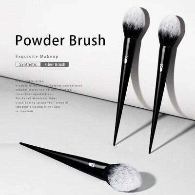 Kat Von D- Makeup Brush 20 Powder Brush Soft Fiber Hair