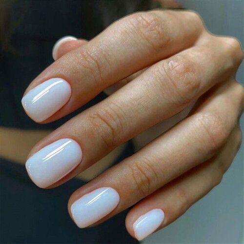 Pearlescent White Short Fake Nails Stylish Solid Color