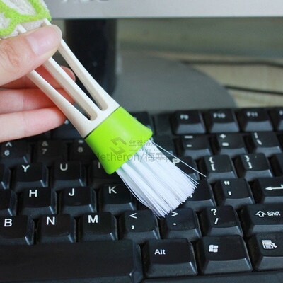2In1 Green Car Air-conditioner Outlet Dirt Duster Cleaner Br