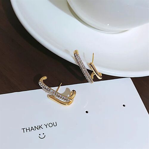 2023 New Bright Crystal Luxury Korean Unusual Claw Stud Earr