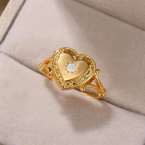 Vintage Crystal Heart Rings For Women Engraved Patterned Sta