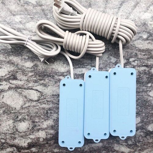 Power cord extension socket plug wire board with towing plat