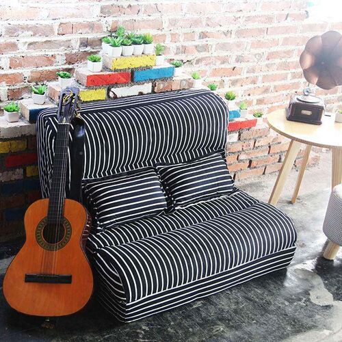 The matrss thckens the floeotr to sleep on 9888tihe sofa bed