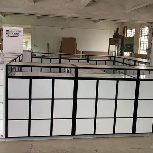 MDF烤漆服装展示柜五金中岛架商场玻璃中岛展示柜商场高级展示柜