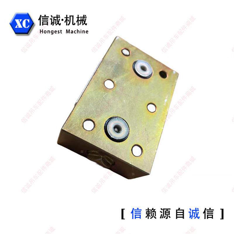 中联重科吊车垂直液压锁支腿锁ZTC251v垂直油缸平衡阀双向液压锁