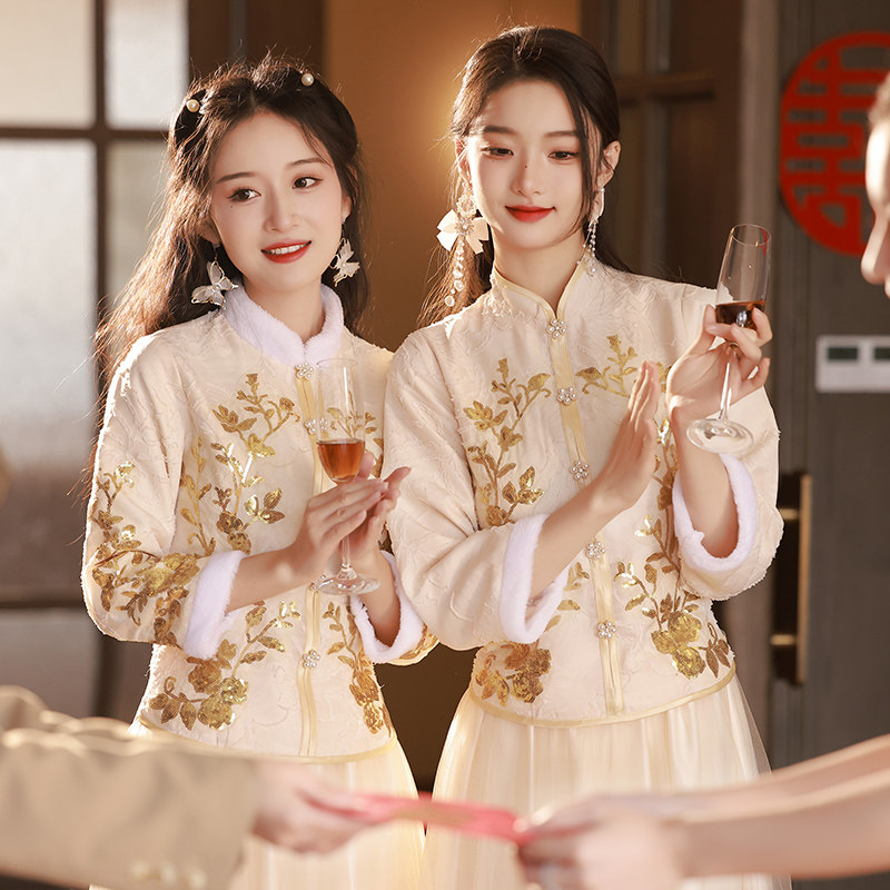 中式伴娘服女2024秋冬新款姐妹团礼服小个子高级感旗袍秀禾伴娘裙