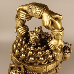 铜一桶金摆件大号铜金蟾金桶握手携手共赢中式桌面门厅办公室招财