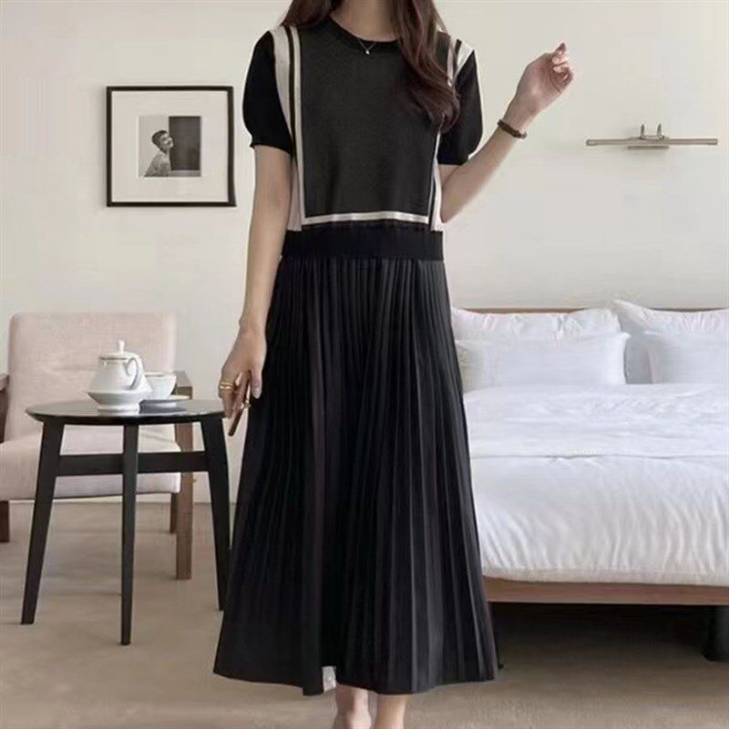 2024年夏季新款法式气质温柔风大码短袖连衣裙女针织裙中长款裙子