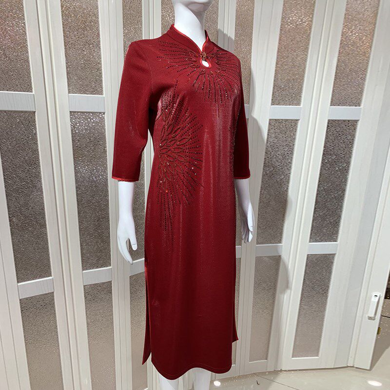 婚宴礼服妈妈装高贵旗袍2024年新款手工串珠丈母娘婚礼服连衣裙