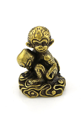 仿古实心纯黄铜猴抱桃小摆件猴子灵猴献桃祝寿猴桃瑞寿古玩手把件