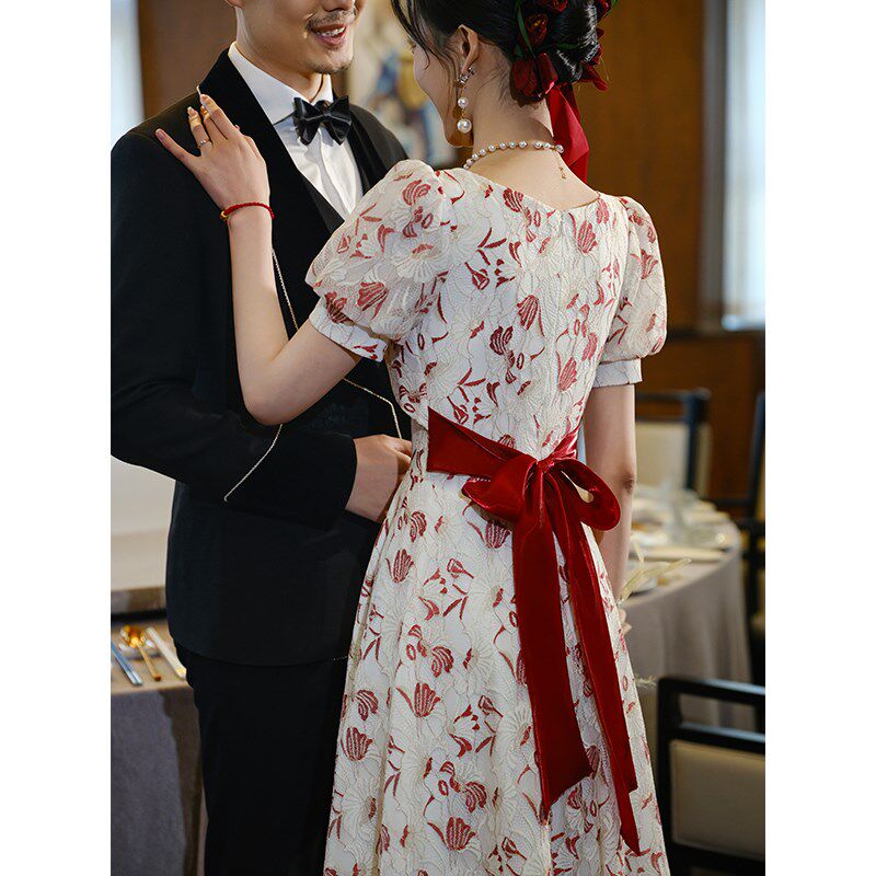 敬酒服新娘2024新款小个子订婚礼服连衣裙平时可穿高级感回门便装