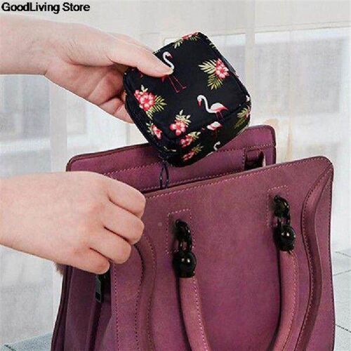 CuteenstrGCSua l CupM T een PadsPouch Sanitary Napkin Storag