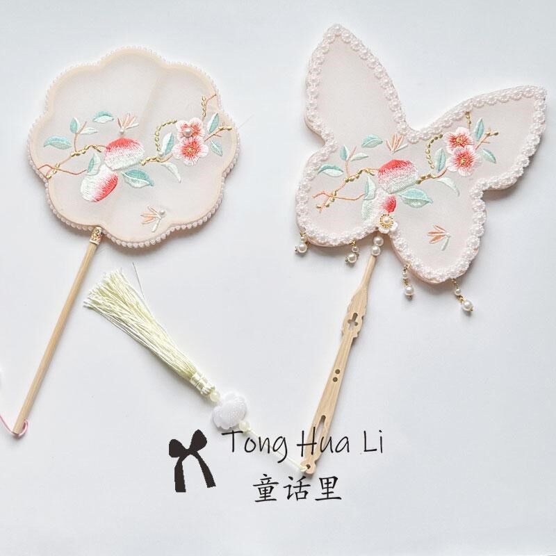 团扇古风刺绣红花蜜桃仙气扇舞蹈汉服走秀拍摄长柄古典儿童团扇