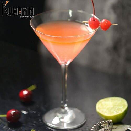 Martini cocktail triangle glass glass glass crystal goblet c