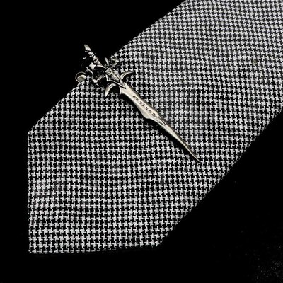 1 Piece Chrome Stainless Tie Clips Scissors Ax Car Owl Sword