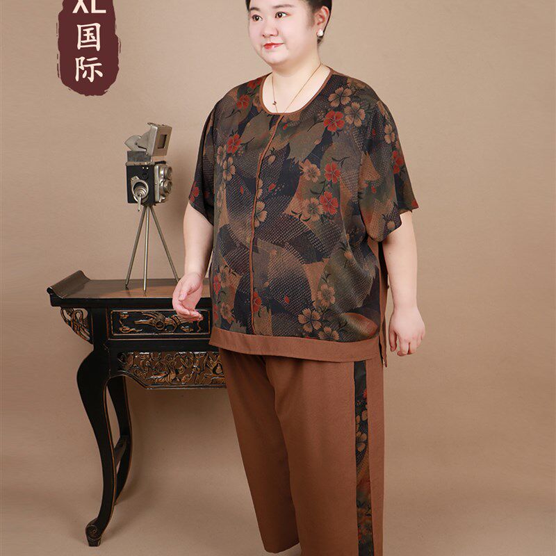 胖太太宽松夏装中老年人老奶奶加大码洋气短袖妈妈九分裤两件套装