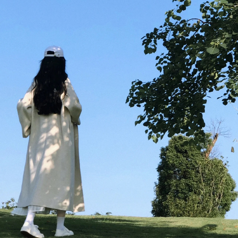 高级感米白色呢子大衣女秋冬新款中长版小个子宽松显瘦毛呢外套