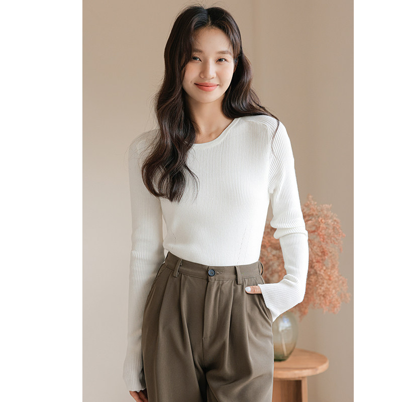 短款圆领毛衣女2023秋冬新款白色修身内搭长袖白色打底针织衫上衣