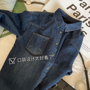 复古深蓝色牛仔衬衫外套女2024秋冬新款宽松内搭叠穿加绒加厚衬衣