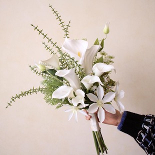 仿真花白色马蹄莲新娘婚礼结婚手捧花假花把束影楼领证花拍照道具